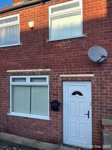 3 Bedroom Terraced House To Rent In Oaklands Avenue, Heanor, DE75