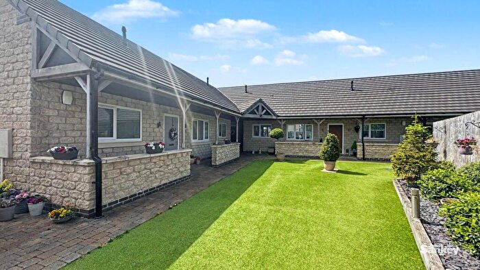 2 Bedroom Terraced Bungalow For Sale In Dalestorth Road, Sutton-In-Ashfield, NG17