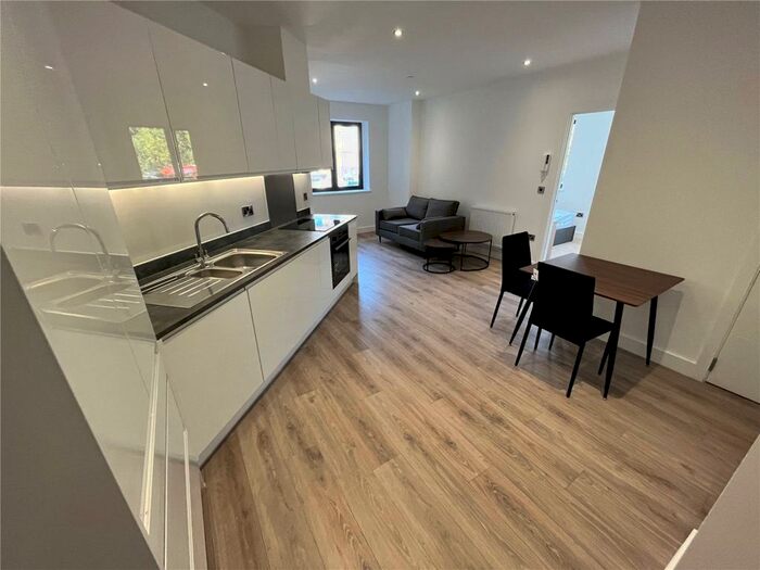 1 Bedroom Apartment To Rent In Streetsbrook Road, Solihull, West Midlands, B91