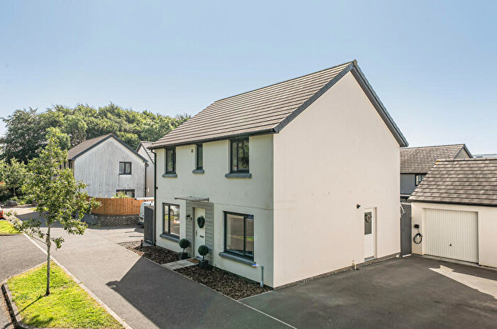 4 Bedroom Detached House For Sale In Charlbury Drive, Saltram Meadow, Plymouth, PL9