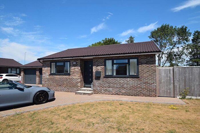 2 Bedroom Bungalow To Rent In Sevenoaks Road, Eastbourne, BN23