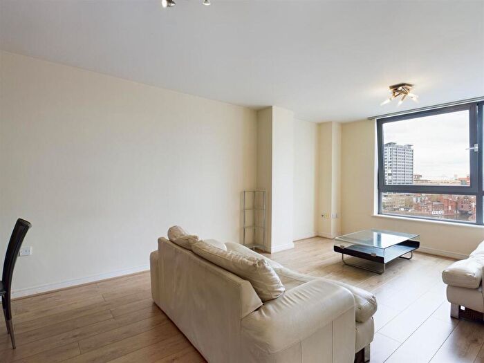 2 Bedroom Apartment To Rent In Holliday Street, Centenary Plaza, B1