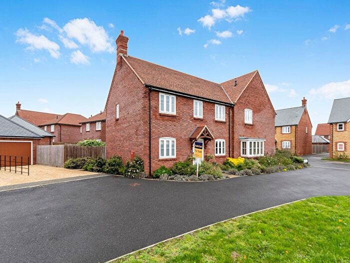 3 Bedroom Semi-Detached House To Rent In Wingfield Place, Thornford, DT9