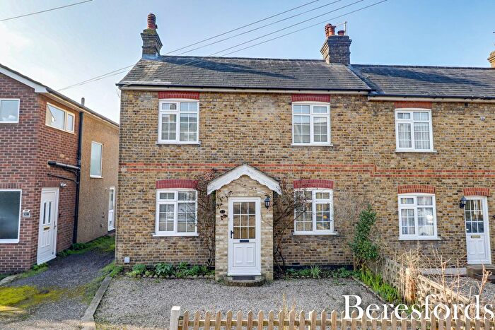 2 Bedroom End Of Terrace House For Sale In Nita Road, Warley, CM14