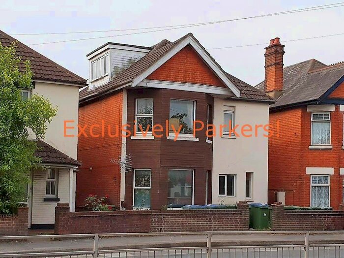1 Bedroom Flat To Rent In Bitterne Road West, Southampton SO18