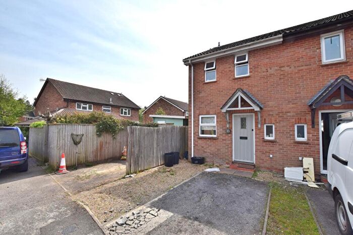 2 Bedroom End Of Terrace House To Rent In Ditchbury, Lymington, Hampshire., SO41