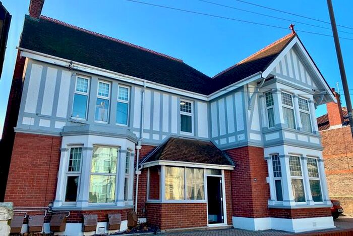 1 Bedroom Flat To Rent In Stubbington Avenue, Portsmouth, PO2