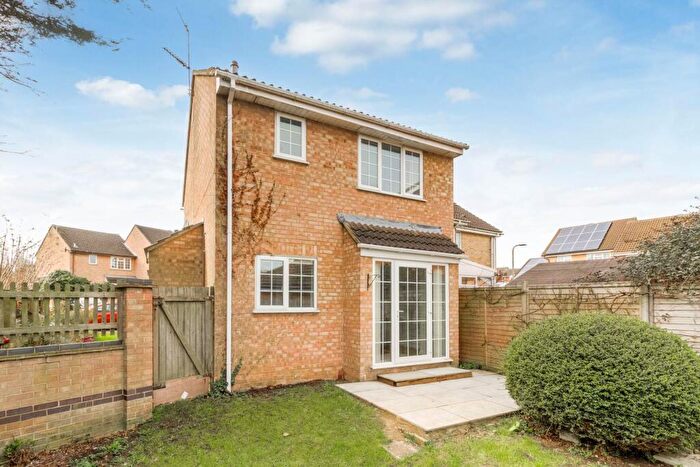 1 Bedroom End Of Terrace House For Sale In Housman Close, Newport Pagnell, MK16