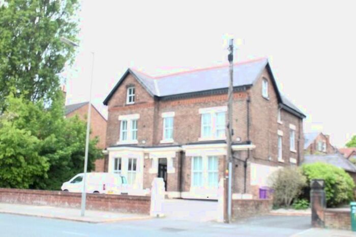 2 Bedroom Flat To Rent In Croxteth Road, Toxteth, Liverpool, L8