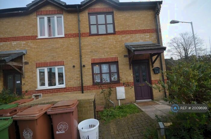 2 Bedroom End Of Terrace House To Rent In Gander Green Lane, Sutton, SM1