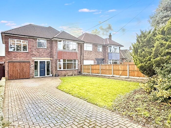 4 Bedroom Detached House For Sale In Mudford Road, Yeovil, Somerset, BA21