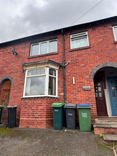 2 Bedroom Terraced House To Rent In Queens Road, Smethwick, B67