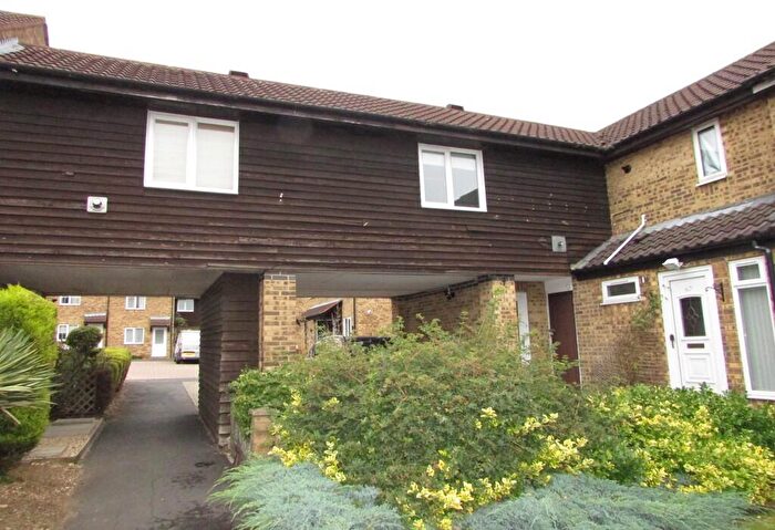 1 Bedroom Flat To Rent In Carters Close, Stevenage, Hertfordshire, SG2