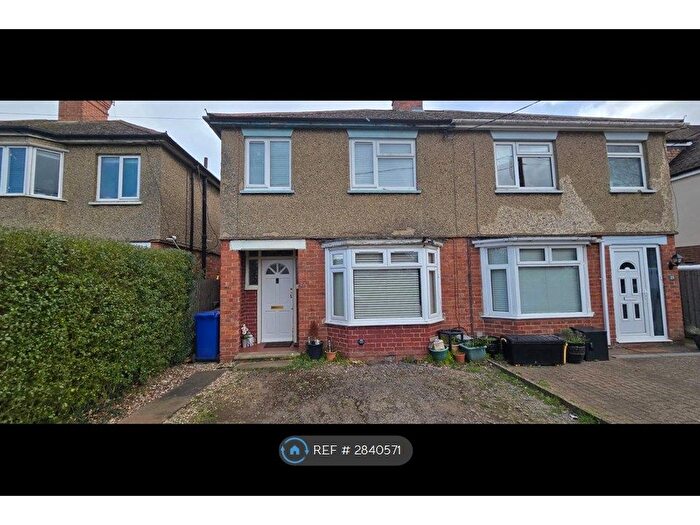 3 Bedroom Semi Detached House To Rent In Deanshanger Road, Milton Keynes, MK19
