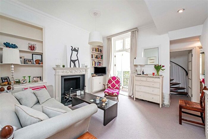 2 Bedroom Flat To Rent In Alderney Street, Pimlico, SW1V