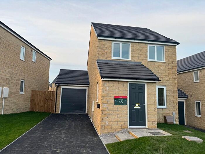 3 Bedroom Detached House To Rent In Anne Bronte Avenue, Thornton, Bradford, BD13