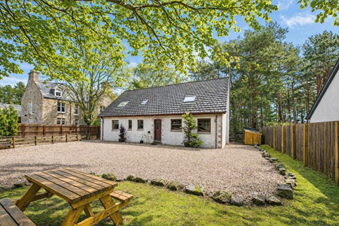 5 Bedroom Detached House For Sale In Woodland Lodge, Kinchurdy Road, Boat Of Garten, PH24