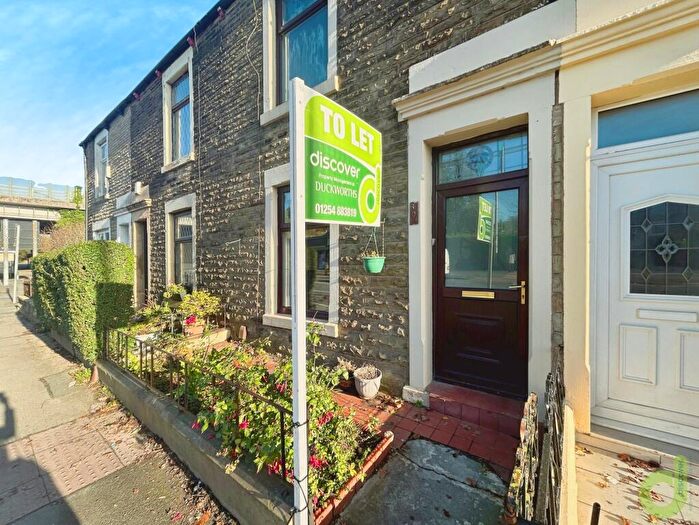 2 Bedroom Property To Rent In Blackburn Road, Darwen, BB3