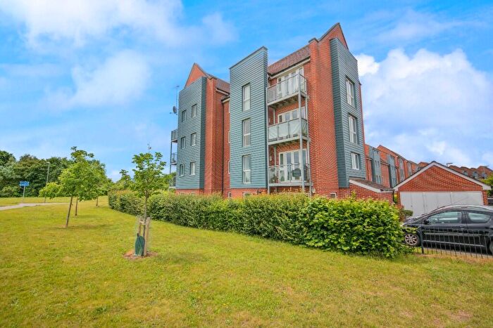 2 Bedroom Apartment For Sale In Somers Way, Eastleigh, SO50