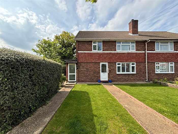 2 Bedroom Maisonette To Rent In Dunleary Close, Whitton, TW4