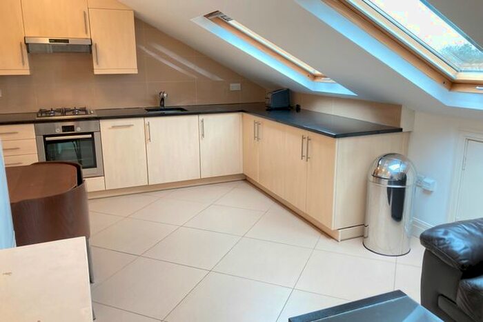 1 Bedroom Flat To Rent In Very Near Grange Park Triangle Area, Ealing Broadway South Side, W5