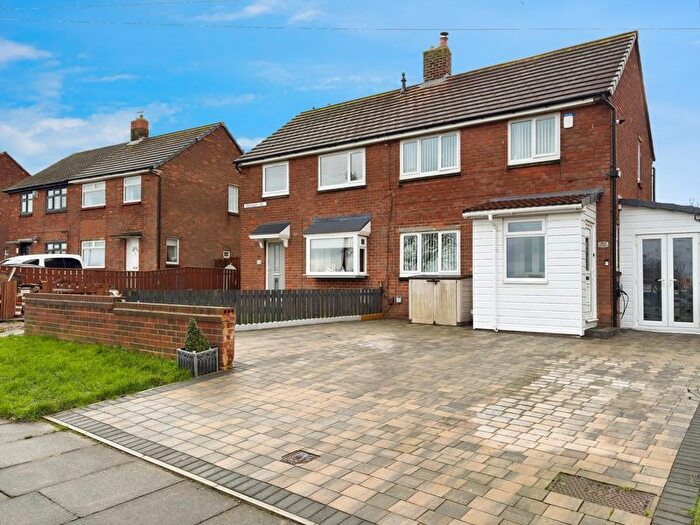 2 Bedroom Semi Detached House For Sale In Brenkley Avenue, Newcastle Upon Tyne, NE27