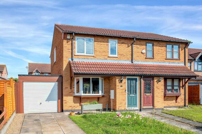 3 Bedroom Semi-Detached House To Rent In Dunlin Road, Essendine, Stamford, PE9