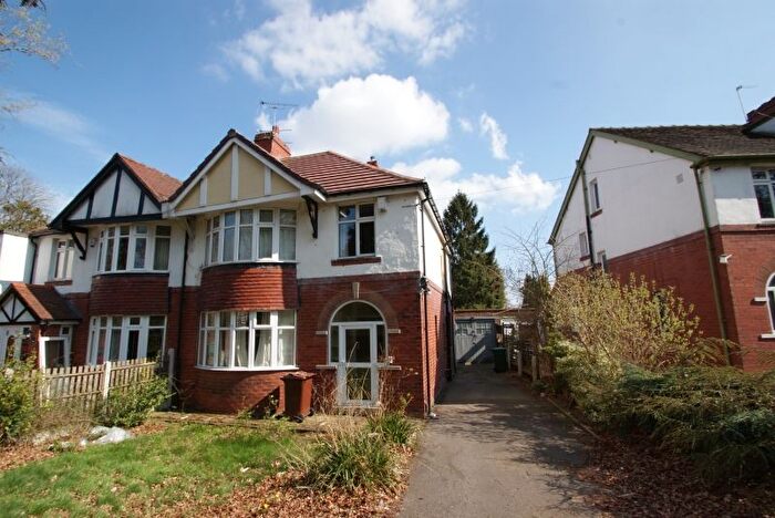 4 Bedroom Semi-Detached House To Rent In Batcliffe Drive, Headingley, Leeds, LS6