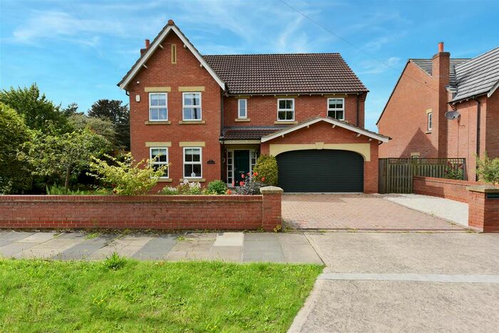4 Bedroom Detached House To Rent In Millgates, York, YO26