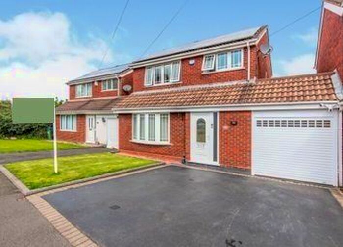 Property To Rent In Sparrow Close, Wednesbury, West Midlands WS10