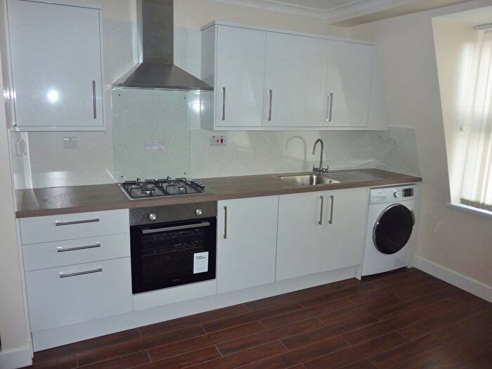2 Bedroom Flat To Rent In Romford Road, London, E12