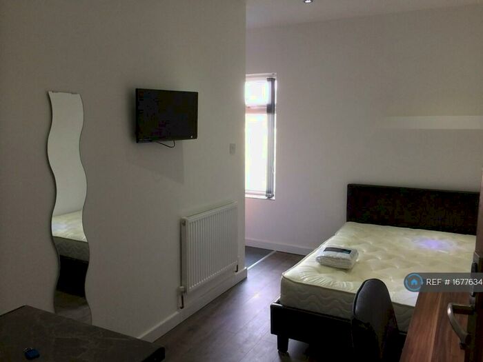 Studio To Rent In Prior Deram Walk, Coventry, CV4