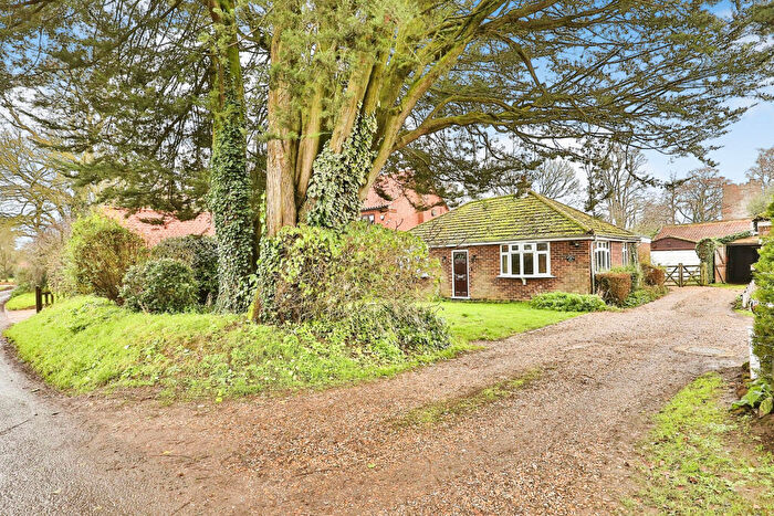 4 Bedroom Detached Bungalow For Sale In Back Lane, Castle Acre, King's Lynn, PE32