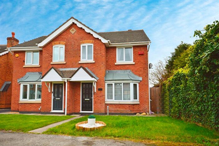 3 Bedroom Semi-Detached House For Sale In Saddle Close, Liverpool, L9