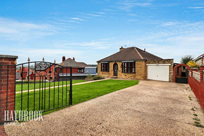 2 Bedroom Detached Bungalow For Sale In Brierley Road, Grimethorpe, S72