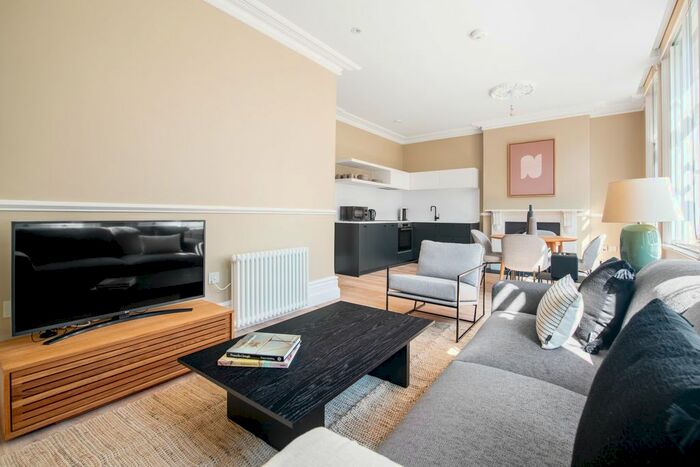 1 Bedroom Flat To Rent In Clerkenwell, London, EC1M
