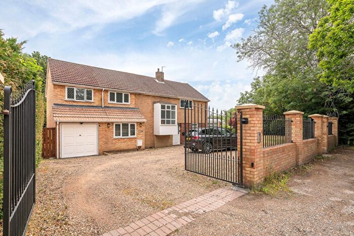 4 Bedroom Detached House For Sale In Elmside, St. Nicolas Lane, BR7