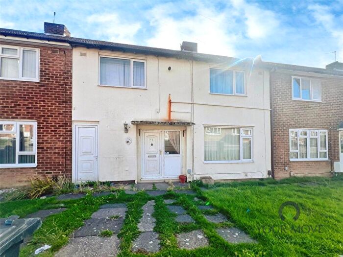 4 Bedroom Terraced House For Sale In Beech Green, Dudley, West Midlands, DY1