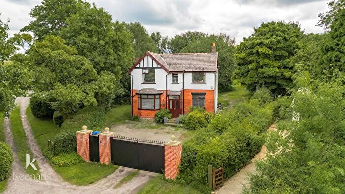 5 Bedroom Detached House For Sale In Garsden Avenue, Blackburn, BB1