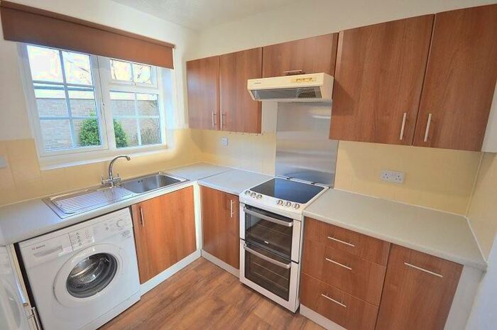 2 Bedroom Apartment To Rent In Pinewood Court, Broad Road, Sale, M33