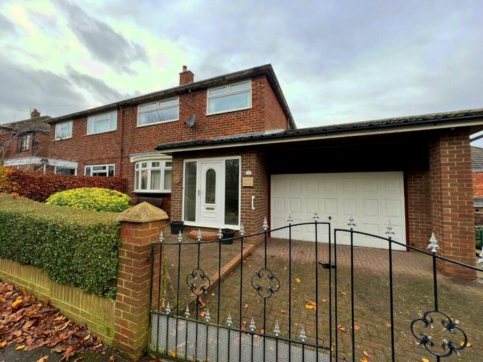 3 Bedroom Semi-Detached House To Rent In Fellside Gardens, Carrville, Durham, DH1