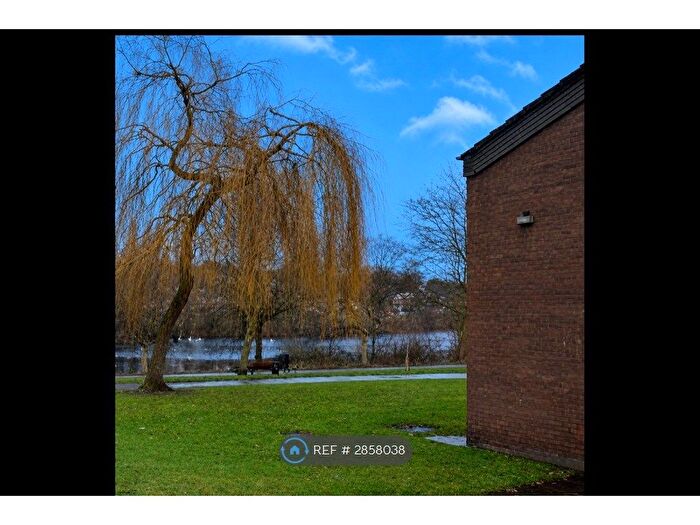 2 Bedroom Flat To Rent In Lakeside Walk, Birmingham, B23