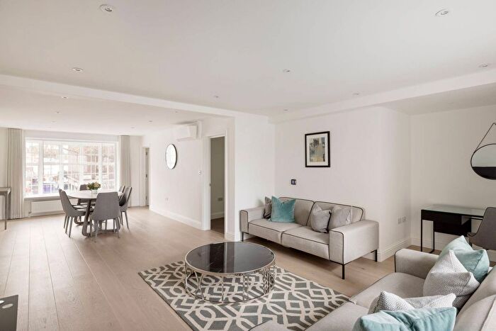 2 Bedroom Maisonette To Rent In Kings Road, Chelsea, London, SW3