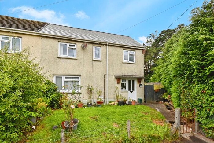 3 Bedroom End Of Terrace House For Sale In Maesybont, Glanamman, Ammanford, Carmarthenshire, SA18