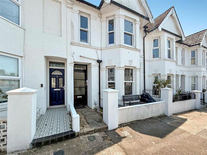 2 Bedroom Flat To Rent In Linton Road, Hove, BN3