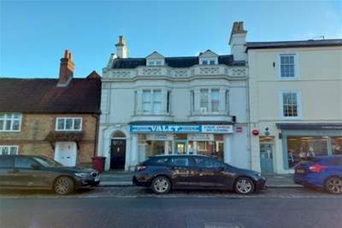 2 Bedroom Flat To Rent In Midhurst, GU29