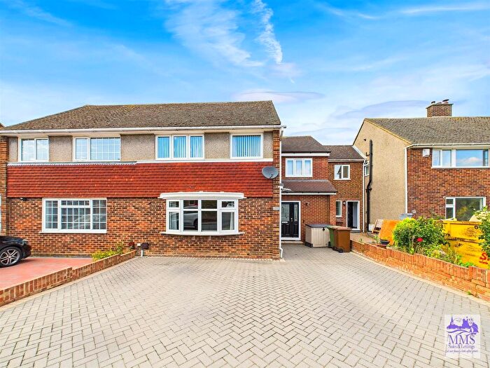 4 Bedroom Semi-Detached House For Sale In Hoo Common, Chattenden, ME3