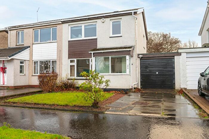 3 Bedroom Semi-Detached House For Sale In Easter Bankton, Livingston, EH54