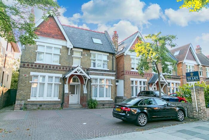 2 Bedroom Flat To Rent In Woodville Road, Ealing, London, W5