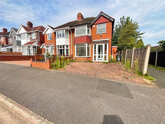 3 Bedroom Semi-Detached House To Rent In Douglas Road, Sutton Coldfield, West Midlands, B72